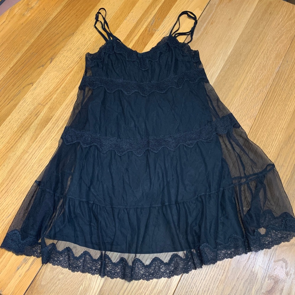 Victoria's Secret Black Mesh Tiered Lace Slip Dress Babydoll Small 373824-093